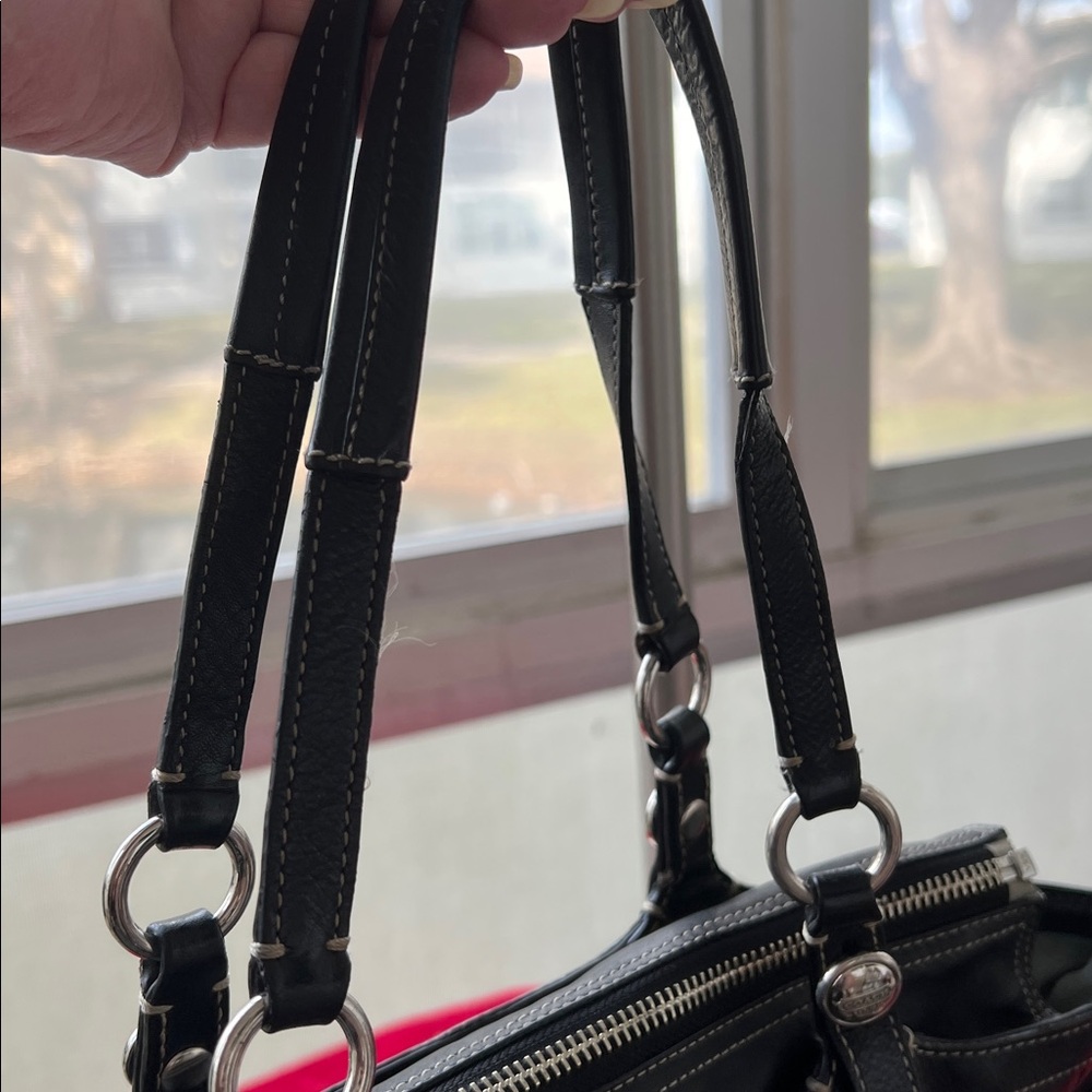 ❌ ❌ SOLD ❌❌Coach Black Leather Shoulder Bag F15147 - Picture 6 of 12